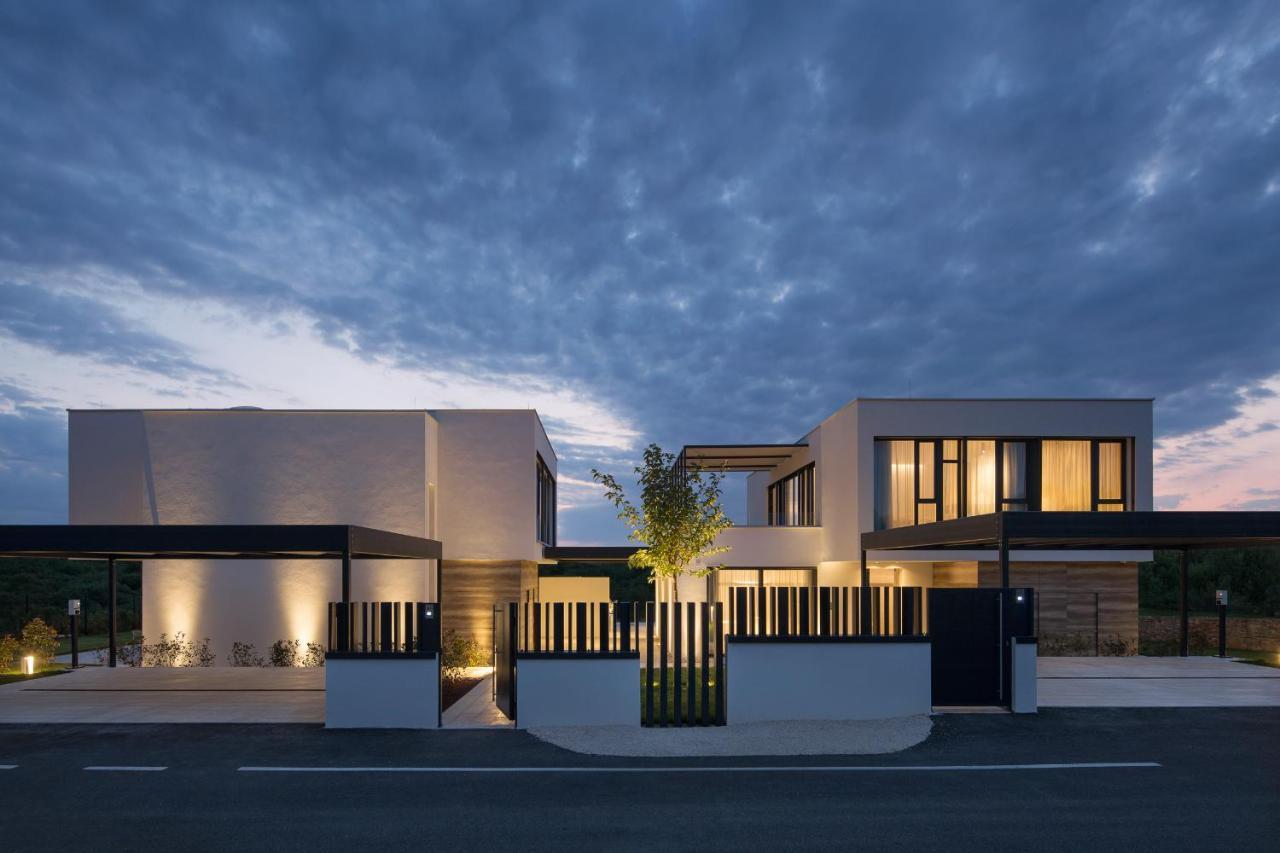 Design Villa Noble With Spa บาเล ภายนอก รูปภาพ