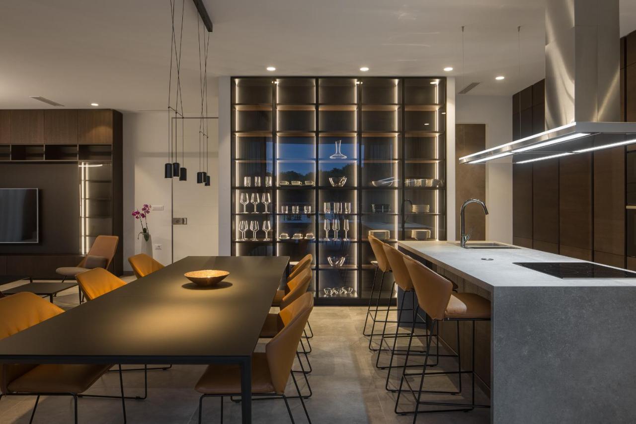 Design Villa Noble With Spa บาเล ภายนอก รูปภาพ