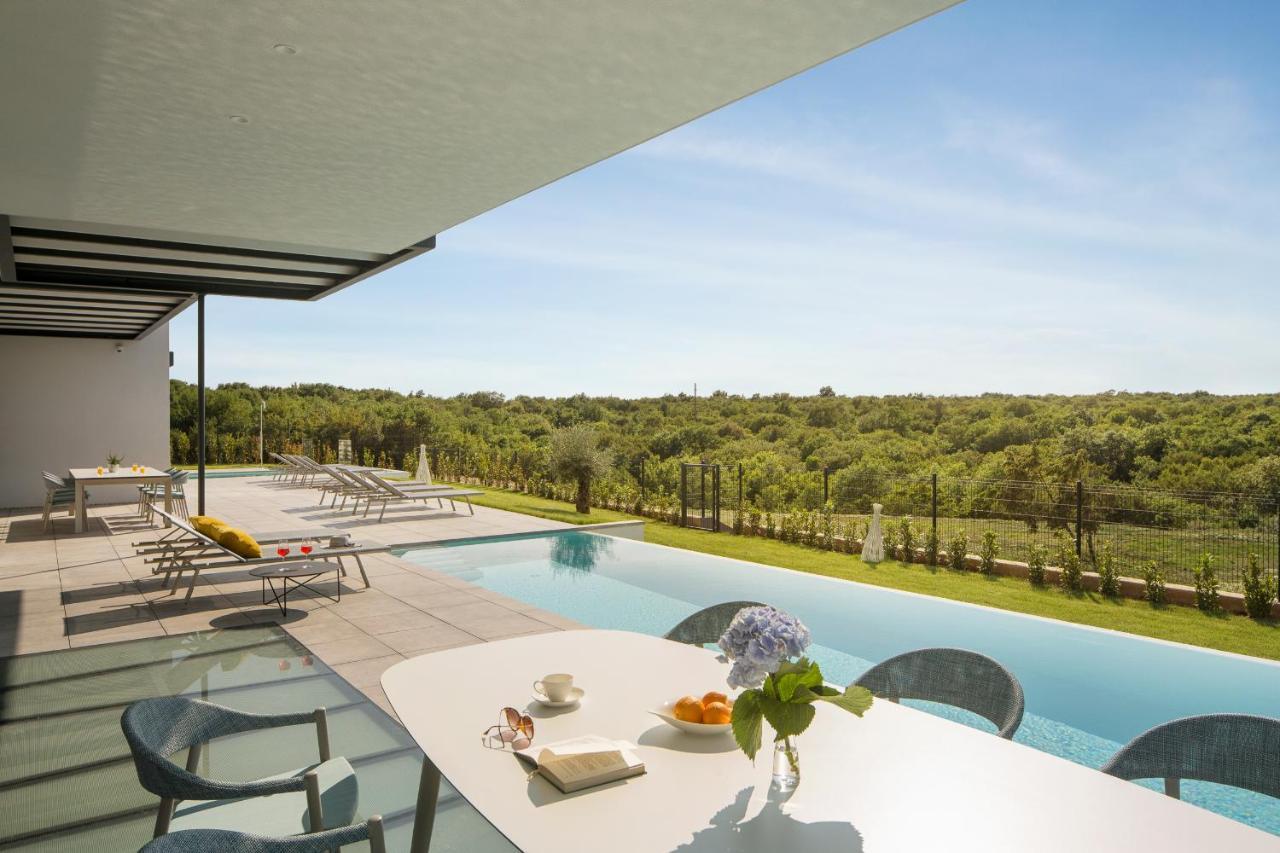 Design Villa Noble With Spa บาเล ภายนอก รูปภาพ